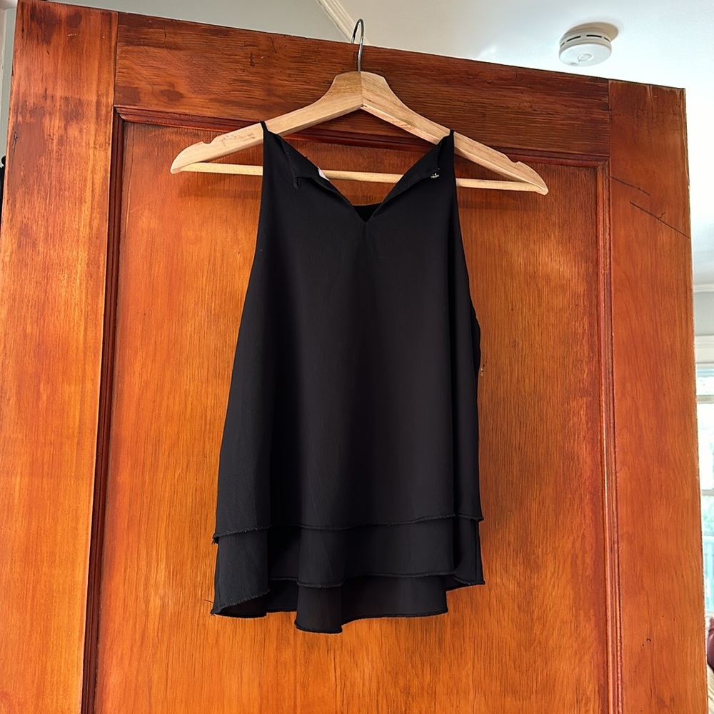 Black High-Neck Tanktop - Picture 2 of 4